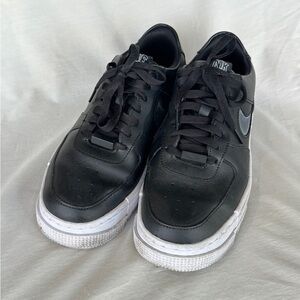Nike Pixel Air Force 1 in Black